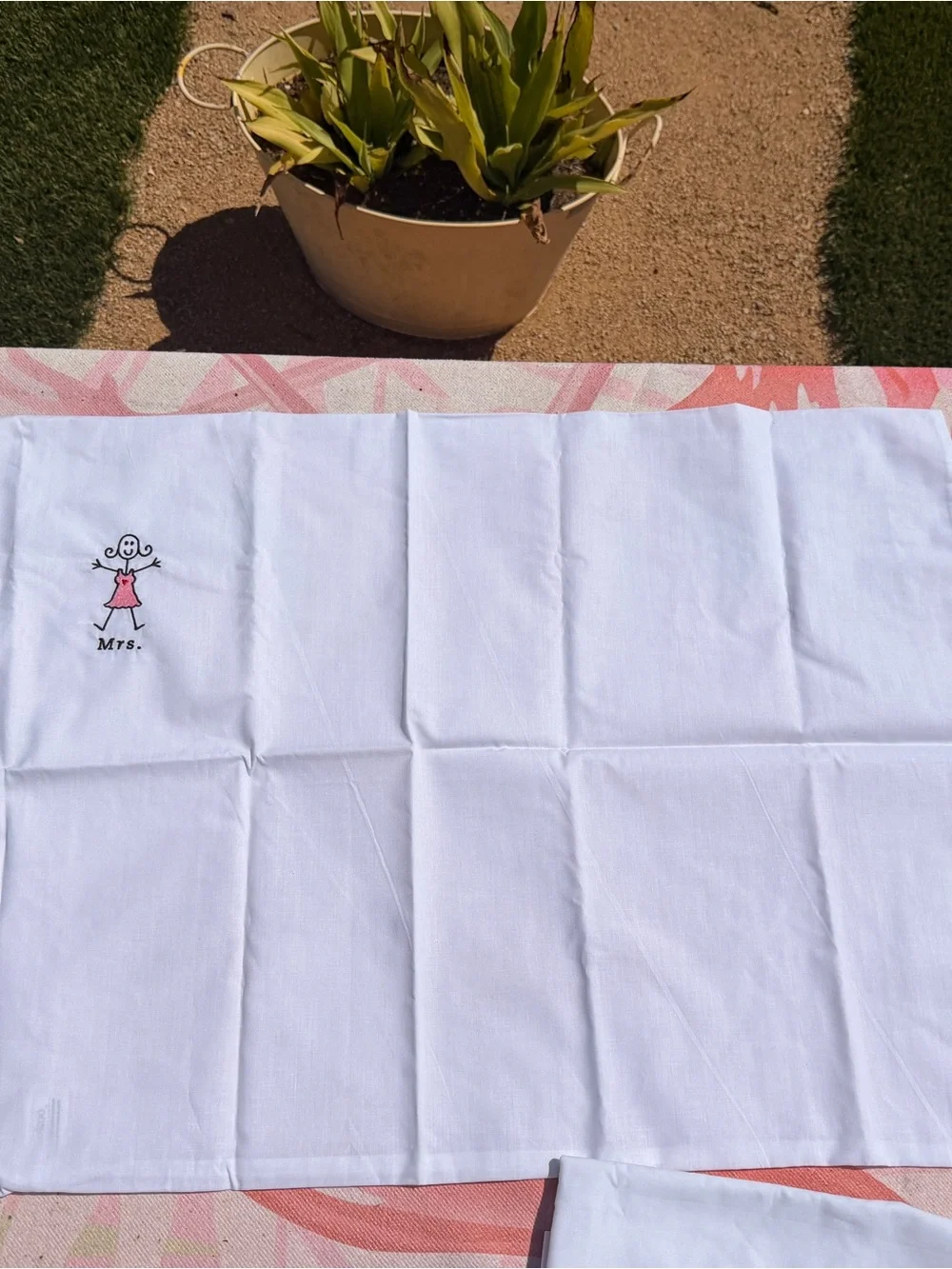 Mr. & Mrs. Pillowcases